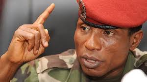 Voyage à l’intérieur : colonel Doumbouya met à la disposition de Dadis un hélico, voitures et gardes…