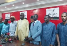 Guinée: la presse suspend sa manifestation…