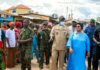 N’ZÉRÉKORÉ : La ministre Fatima Camara aux côtés des commerçants sinistrés du grand marché