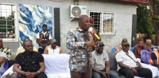 Kankan : L’Honorable Aly Badara Condé sur le terrain au contact des populations